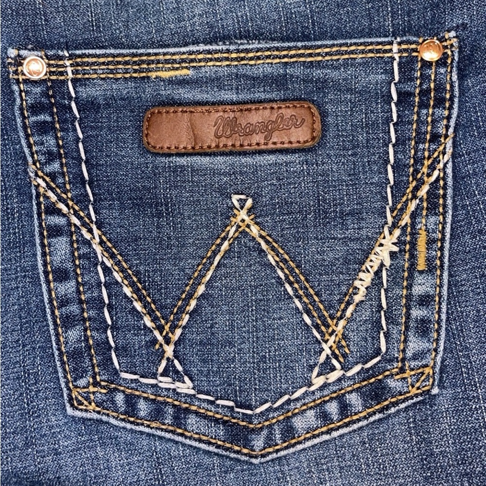 Wrangler, boot cut jeans, size: 13 inseam: 34, color: blue